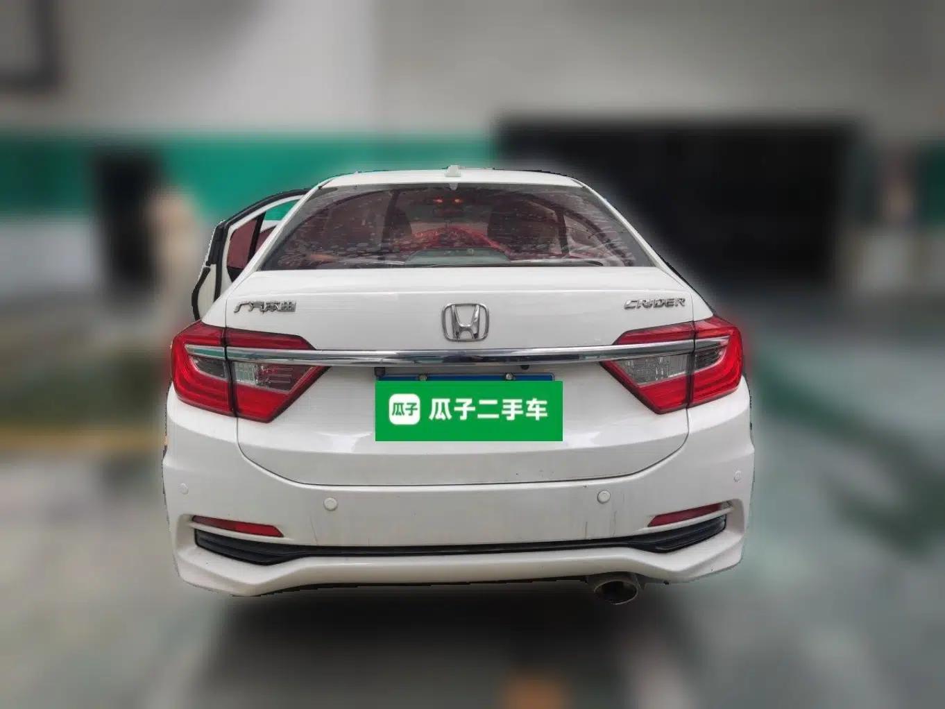 Honda Crider 2015 1.8L automatic luxury edition — миниатюра 5
