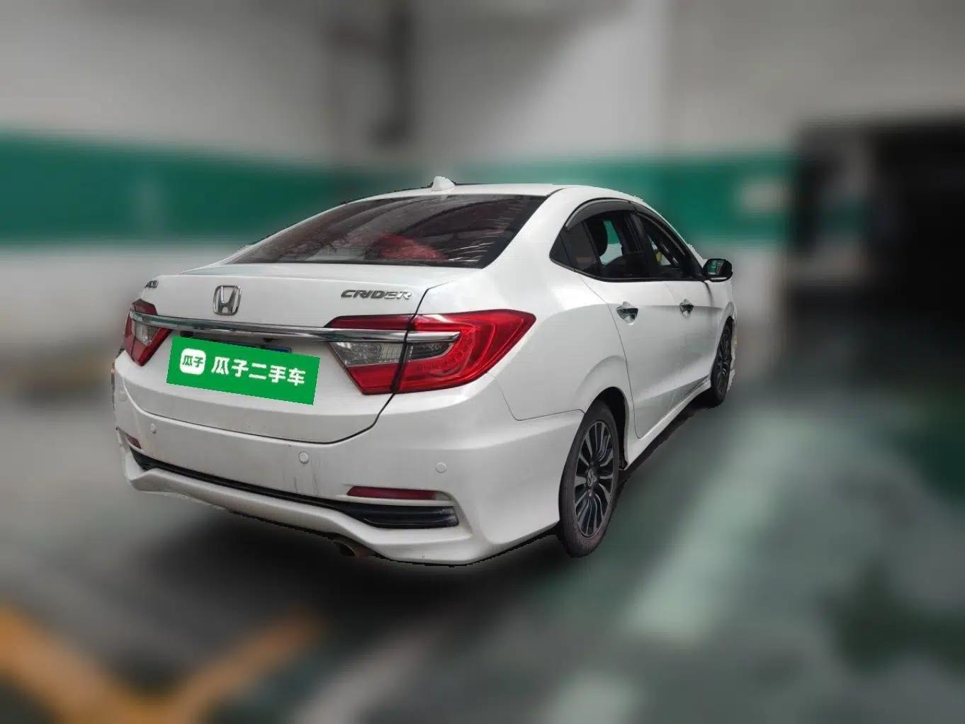 Honda Crider 2015 1.8L automatic luxury edition — миниатюра 6