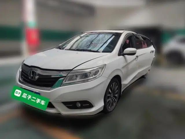 Honda Crider 2015 1.8L automatic luxury edition