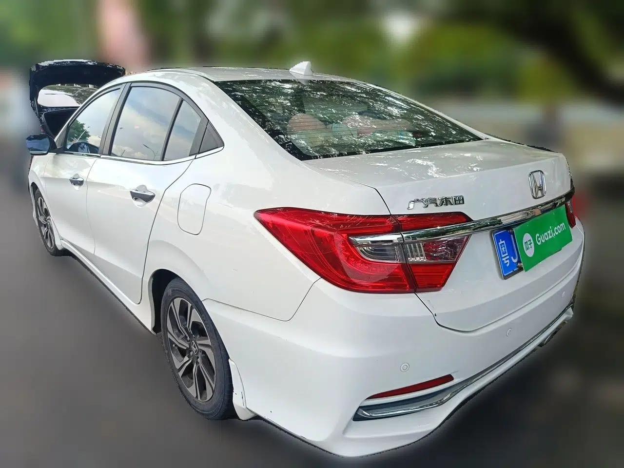 Honda Crider 2016 1.8L CVT Comfort Version — миниатюра 4