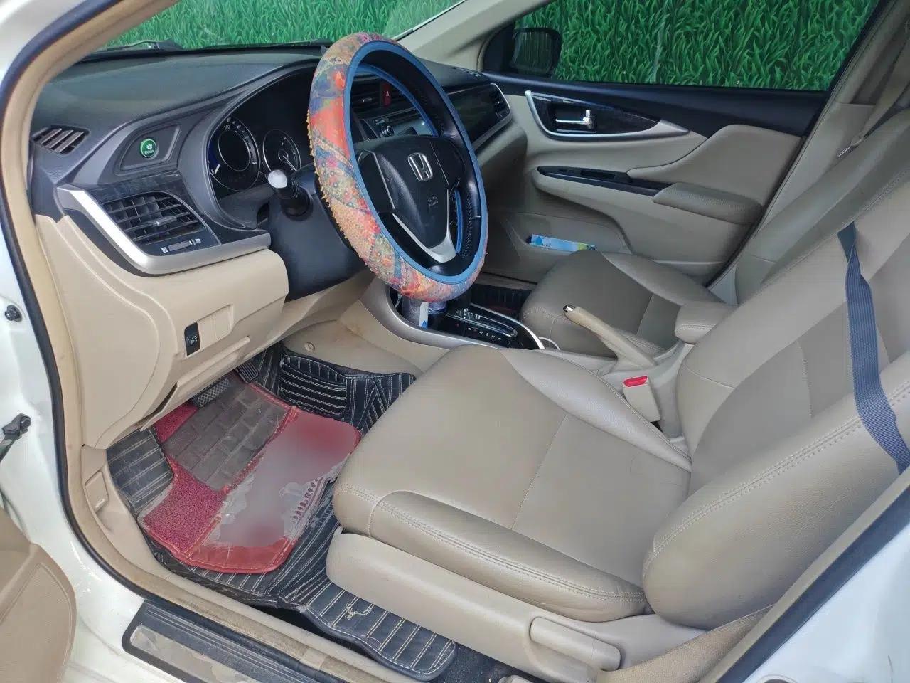 Honda Crider 2013 1.8L automatic comfort version — миниатюра 15