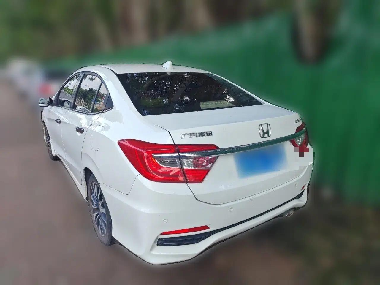 Honda Crider 2013 1.8L automatic comfort version — миниатюра 4