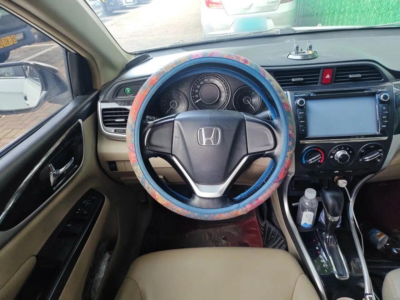 Honda Crider 2013 1.8L automatic comfort version — миниатюра 10