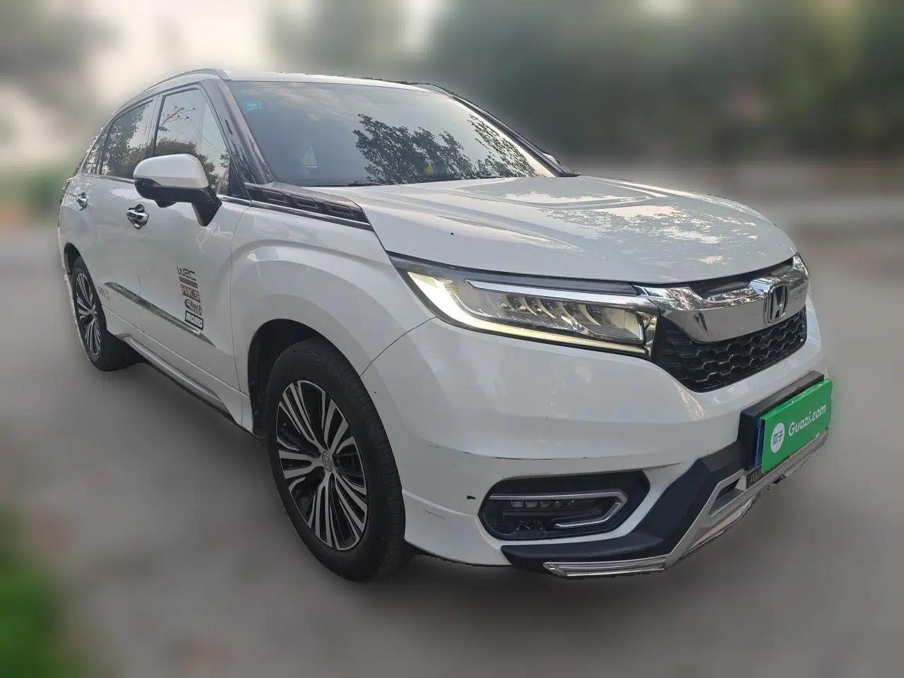 Honda Avancier 2017 370TURBO Four-Wheel Drive Prestige Edition — миниатюра 3