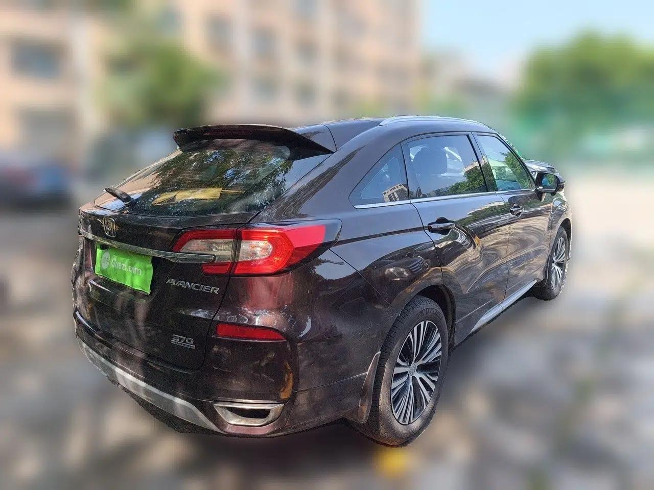 Honda Avancier 2017 370TURBO Four-Wheel Drive Prestige Edition — миниатюра 6