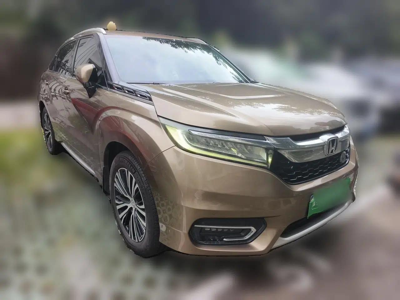 Honda Avancier 2017 370TURBO Four-Wheel Drive Supreme Edition — миниатюра 3