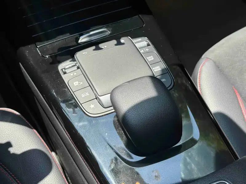 Mercedes-Benz CLA (Imported) 2022 Facelift CLA 200 Four-Door Coupe — миниатюра 19