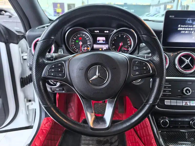 Mercedes-Benz CLA (Imported) 2018 CLA 200 Fashion Edition — миниатюра 11