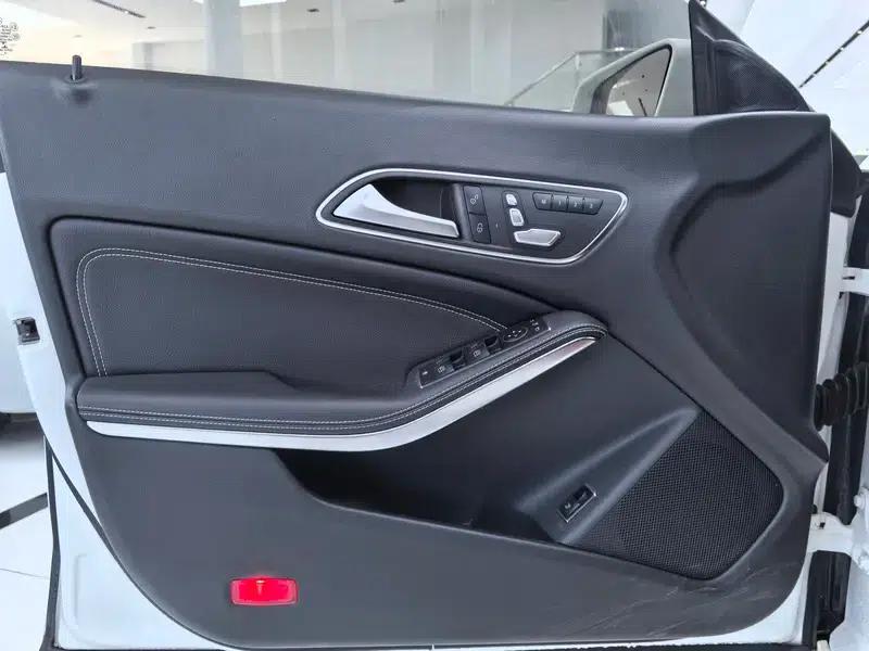Mercedes-Benz CLA (Imported) 2018 CLA 200 Fashion Edition — миниатюра 7