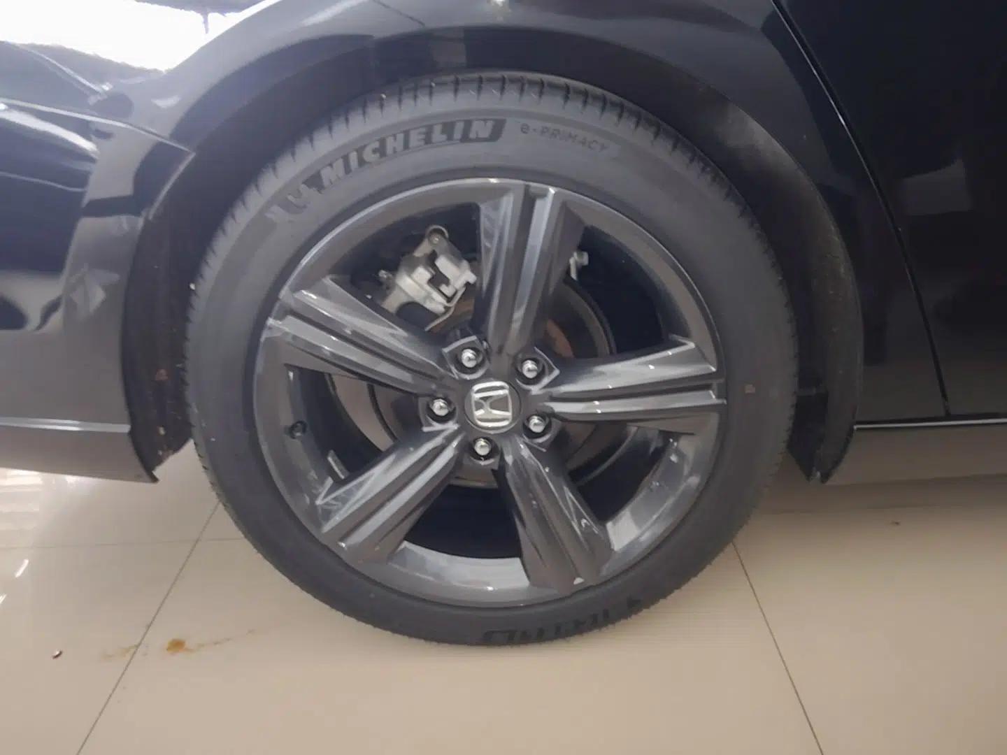 Honda Inspire 2023 260TURBO Elegant Edition — миниатюра 11
