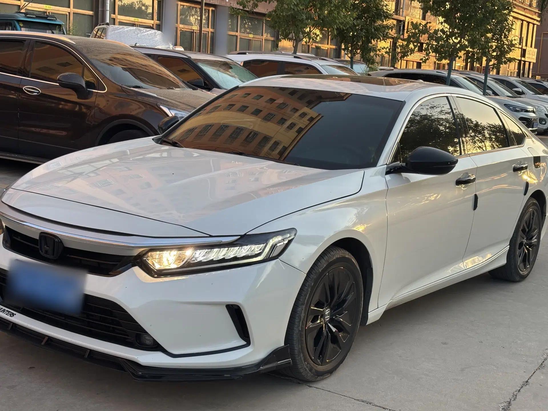 Honda Inspire 2022 Rui Hybrid 2.0L Jingzhi Edition — миниатюра 1