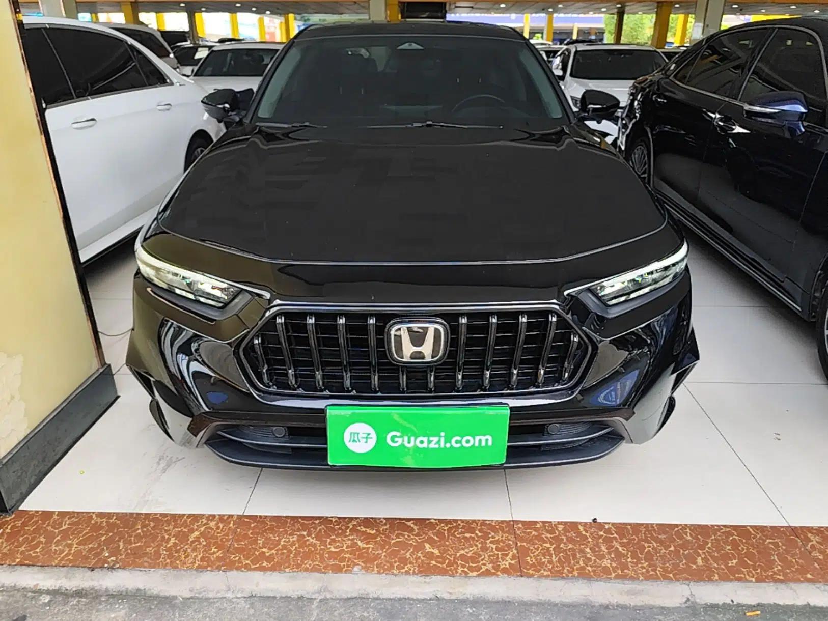 Honda Inspire 2023 260TURBO Deluxe Edition — миниатюра 2