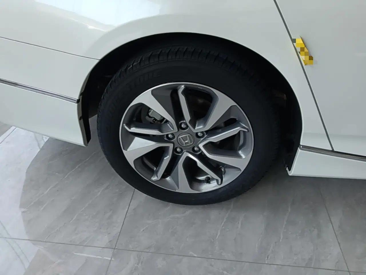 Honda Inspire 2019 260TURBO Elegant Edition China VI Emission Standard — миниатюра 11