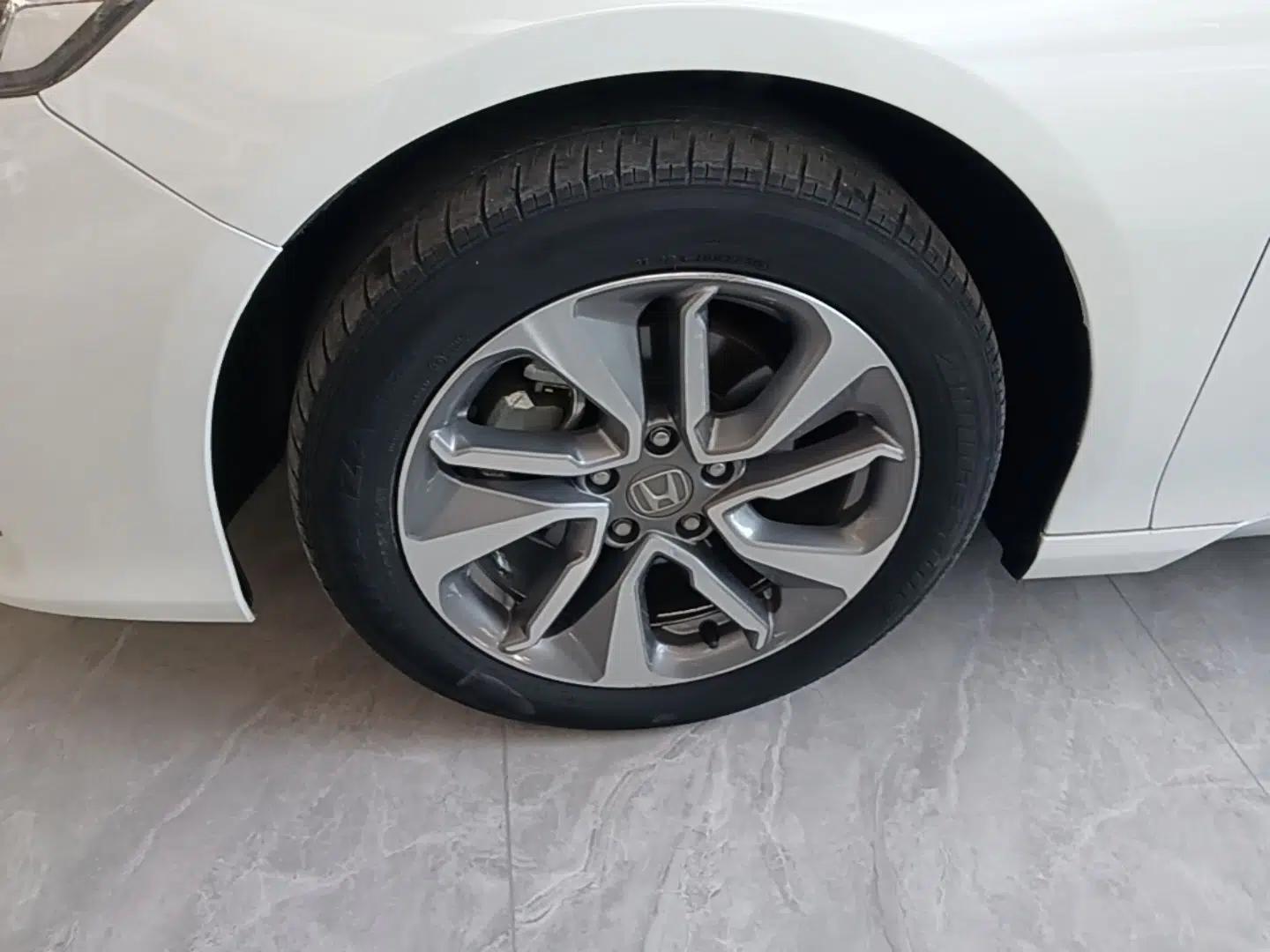 Honda Inspire 2019 260TURBO Elegant Edition China VI Emission Standard — миниатюра 10