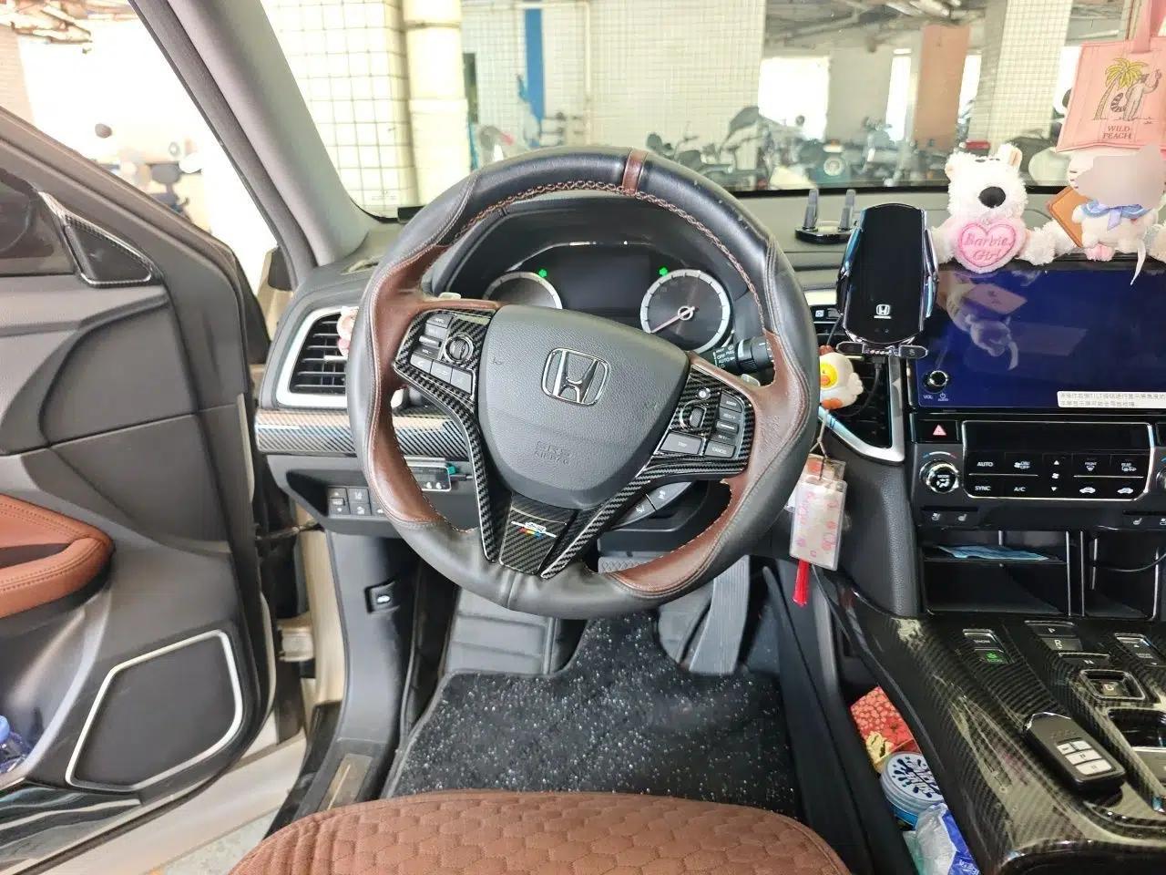 Honda UR-V 2017 370TURBO Four-Wheel Drive Prestige Edition China V — миниатюра 10
