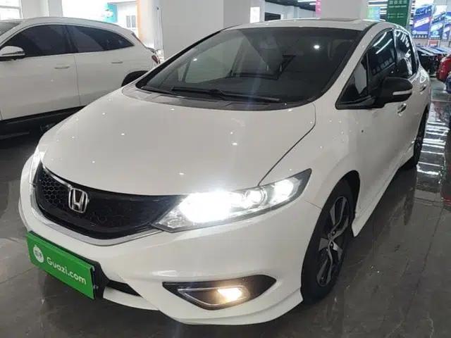 Honda Jade 2014 1.8L CVT Luxury Prestige Edition 5 Seats