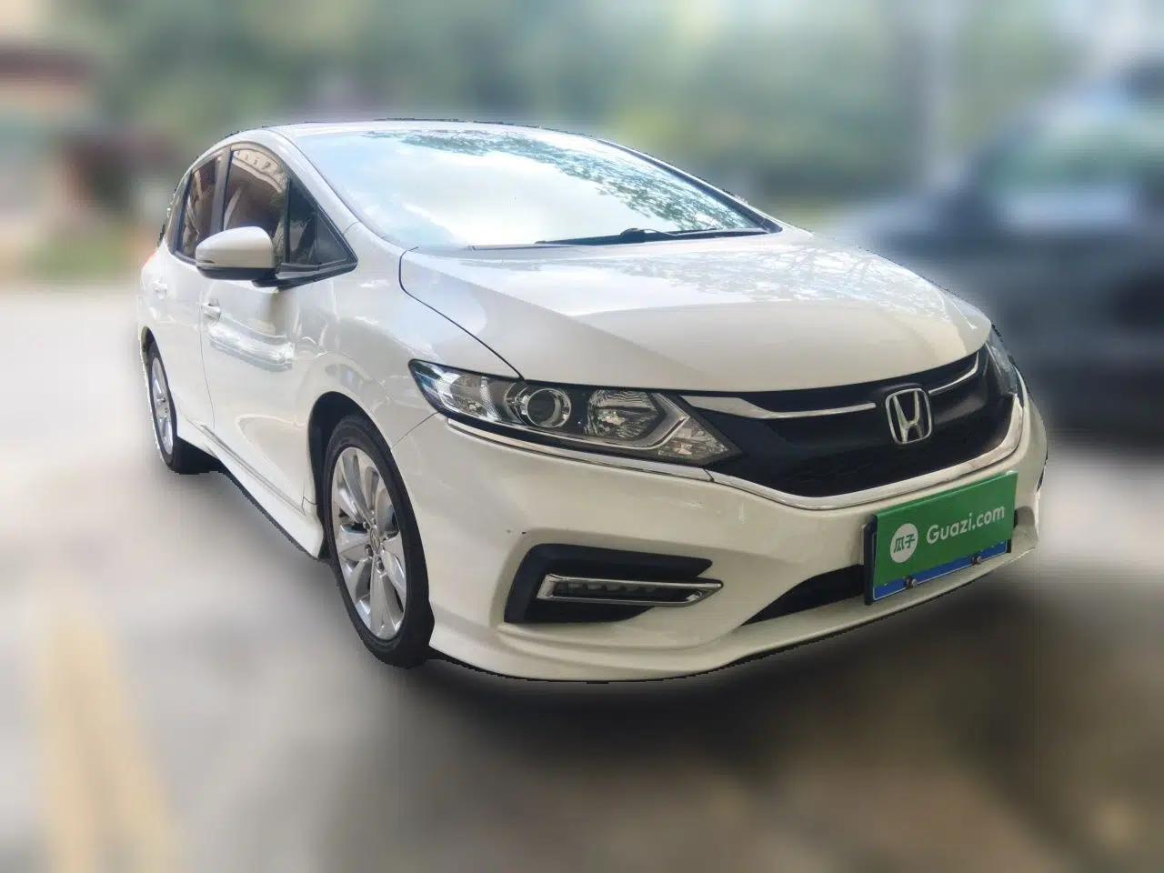 Honda Jade 2020 1.8L automatic Comfort version — миниатюра 3