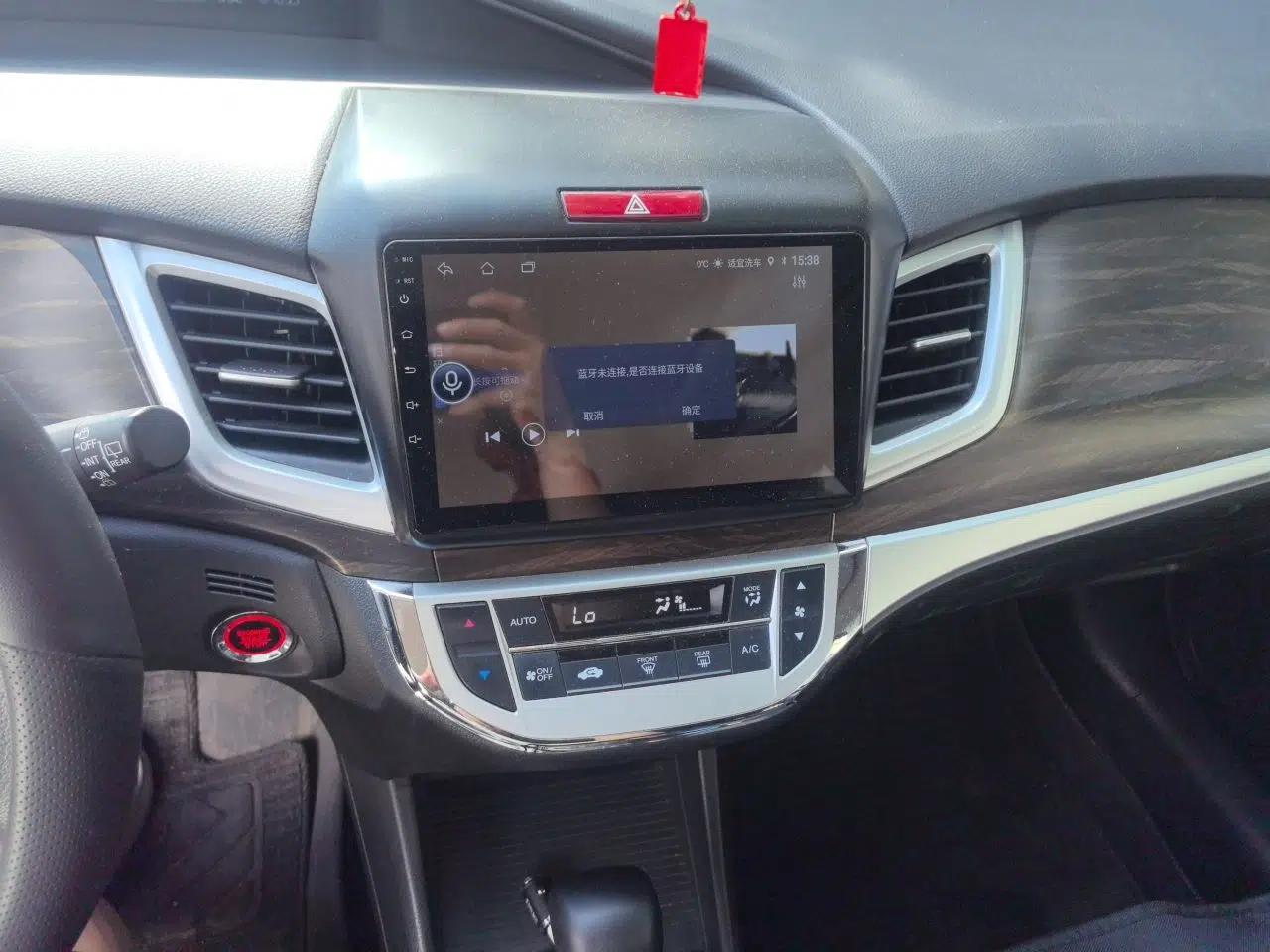 Honda Jade 2017 1.8L automatic Comfort version 5 seats — миниатюра 13