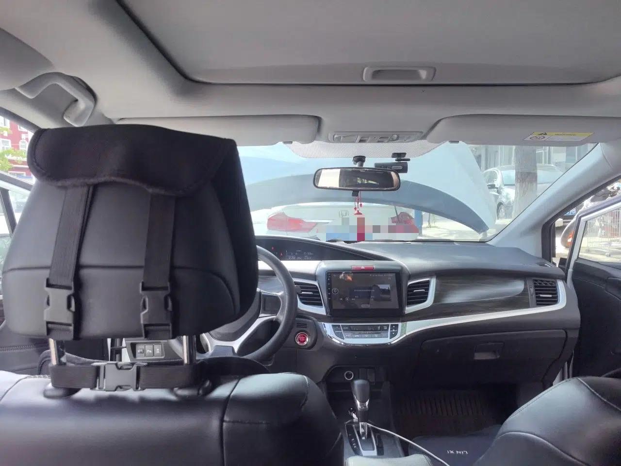 Honda Jade 2017 1.8L automatic Comfort version 5 seats — миниатюра 18