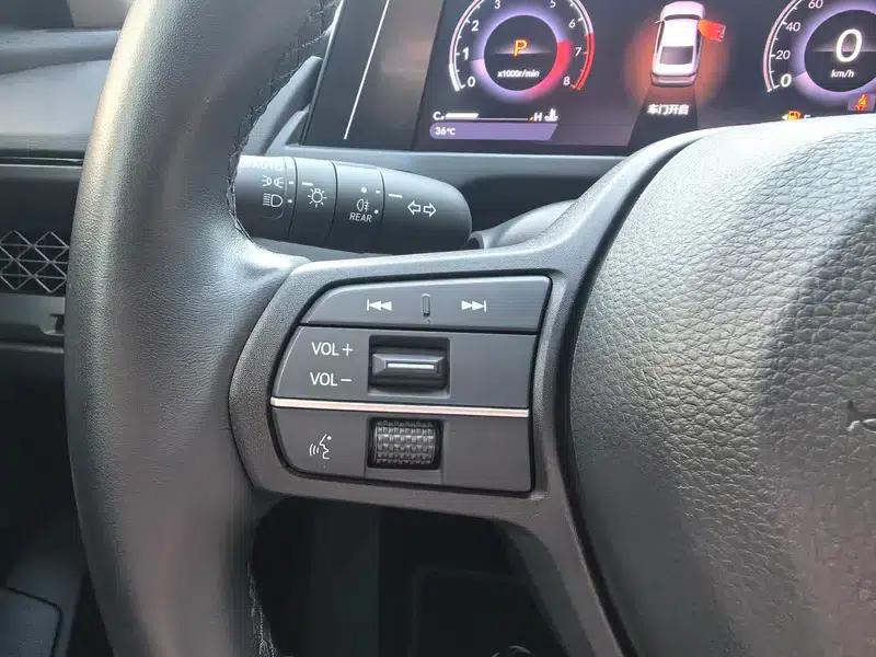 2023 Honda Accord 260TURBO Smart Edition — миниатюра 18