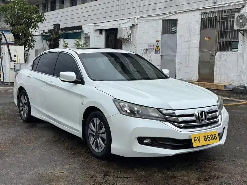 2014 Honda Accord 2.0L EX Luxury Edition — миниатюра 3