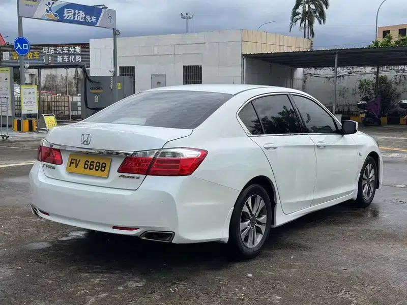 2014 Honda Accord 2.0L EX Luxury Edition — миниатюра 6