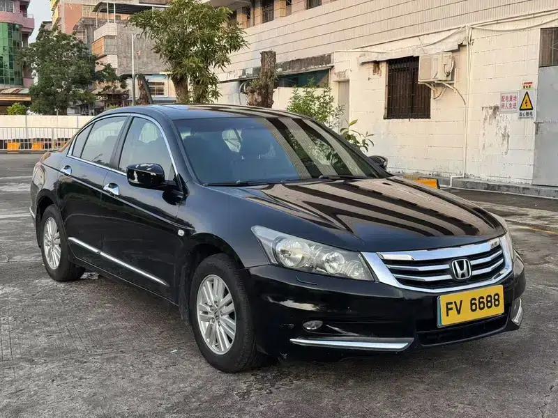 2013 Honda Accord 2.0L SE — миниатюра 3