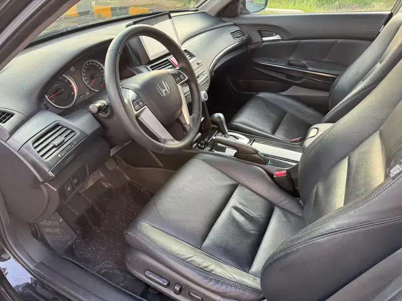 2013 Honda Accord 2.0L SE — миниатюра 8
