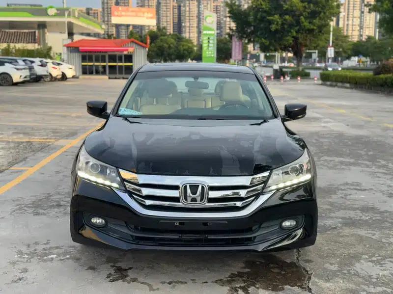2014 Honda Accord 2.0L EXN Luxury Navigation Edition — миниатюра 2