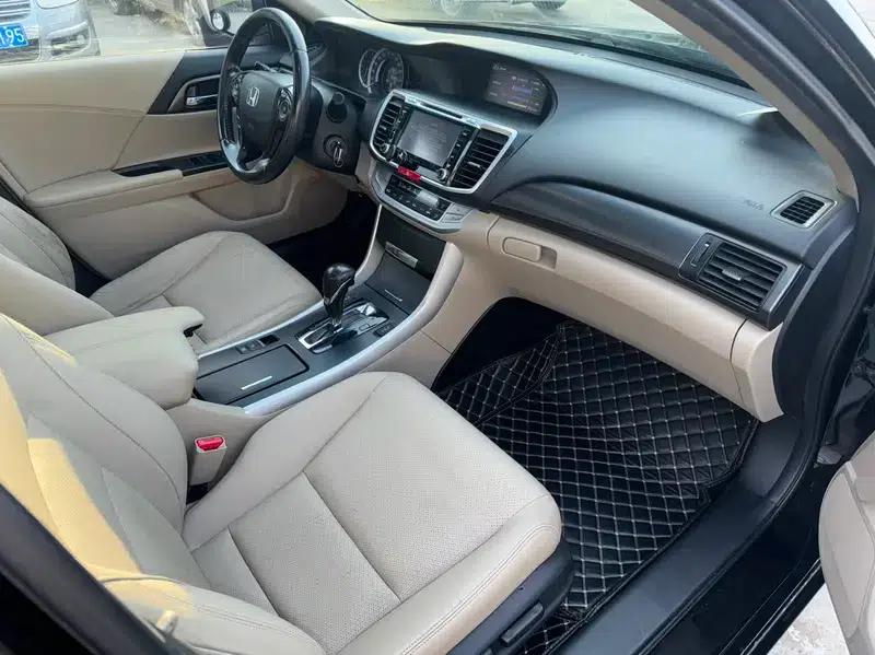 2014 Honda Accord 2.0L EXN Luxury Navigation Edition — миниатюра 7