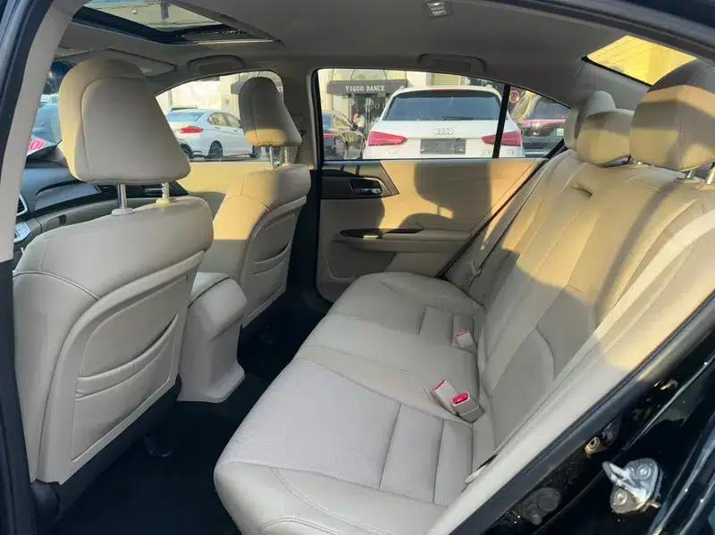 2014 Honda Accord 2.0L EXN Luxury Navigation Edition — миниатюра 10