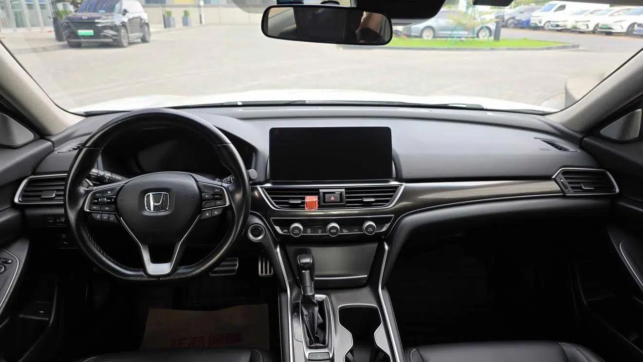 Accord 2022 260TURBO Phantom Night Premium Edition — миниатюра 17