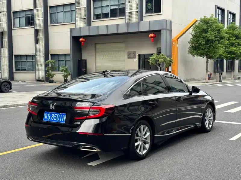 2022 Honda Accord 260TURBO Luxury Edition — миниатюра 7