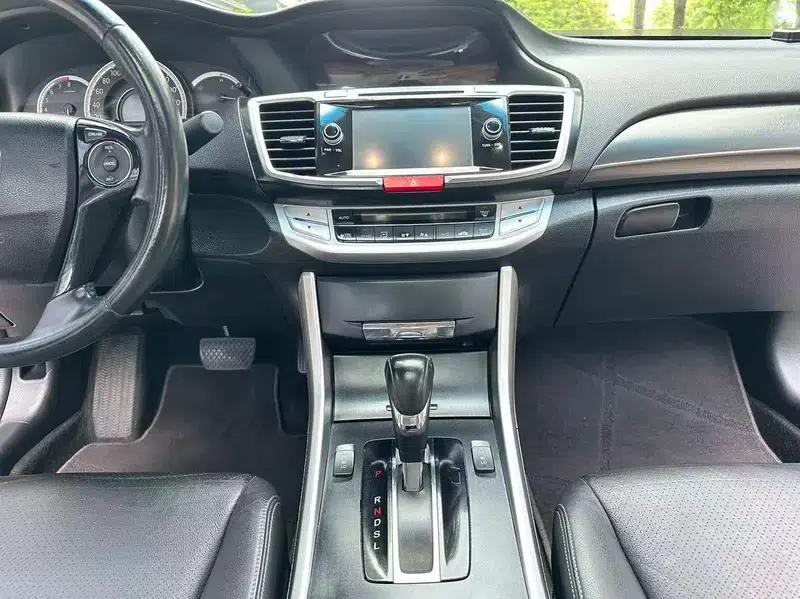 2014 Honda Accord 2.0L EX Luxury Edition — миниатюра 9