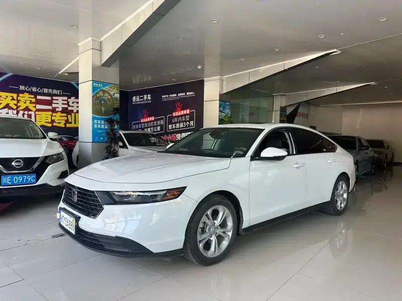2024 Honda Accord 260TURBO Luxury Edition — миниатюра 1