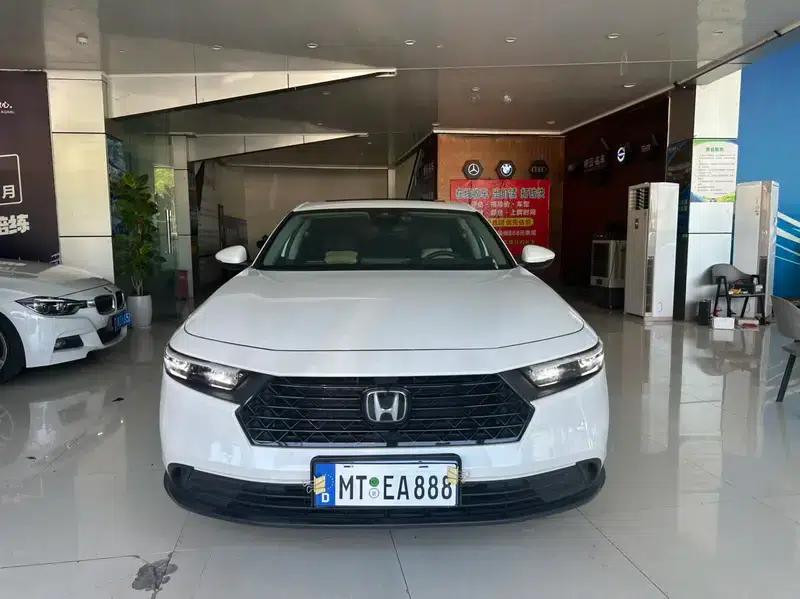 2024 Honda Accord 260TURBO Luxury Edition — миниатюра 2