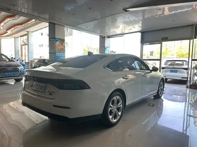 2024 Honda Accord 260TURBO Luxury Edition — миниатюра 6