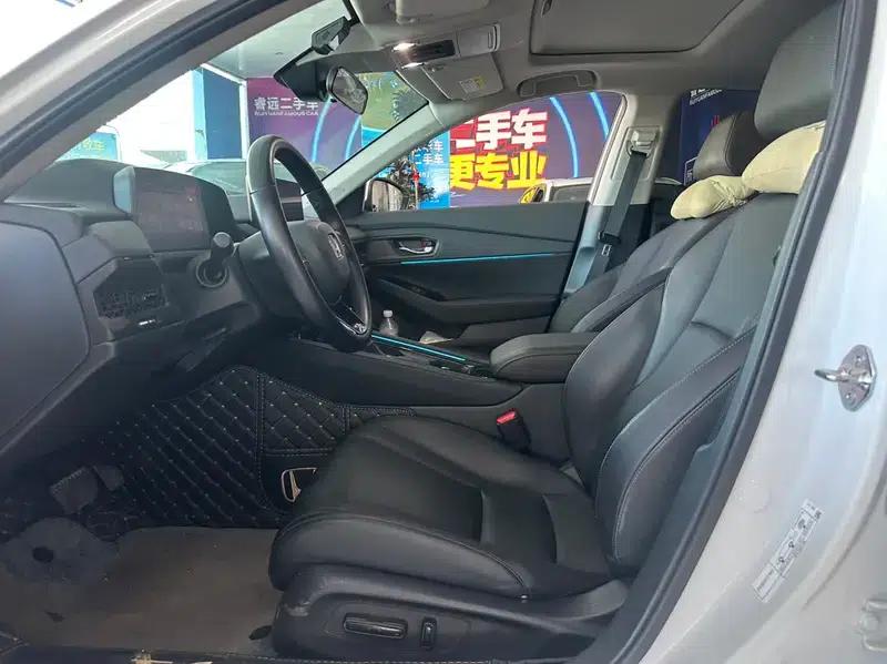 2024 Honda Accord 260TURBO Luxury Edition — миниатюра 9