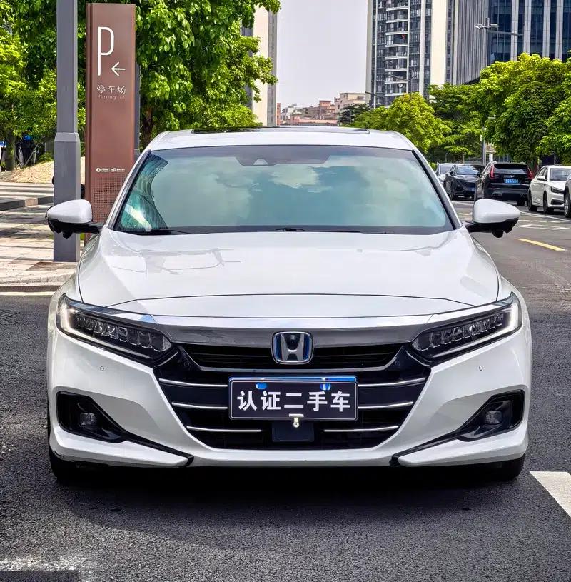 2022 Honda Accord Hybrid 2.0L Phantom Night Edition — миниатюра 2