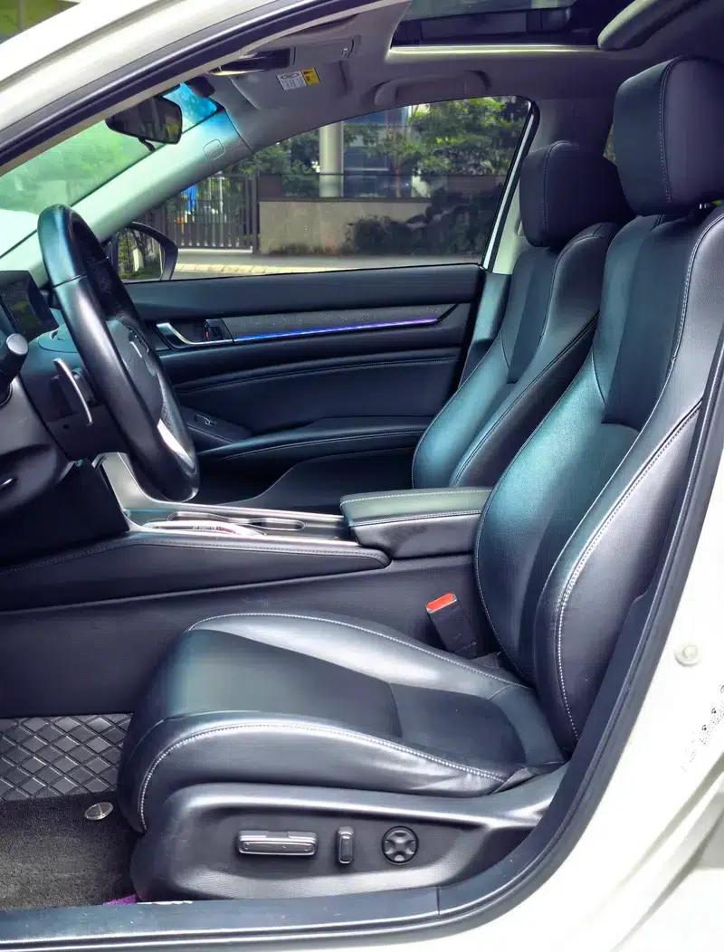 2022 Honda Accord Hybrid 2.0L Phantom Night Edition — миниатюра 13