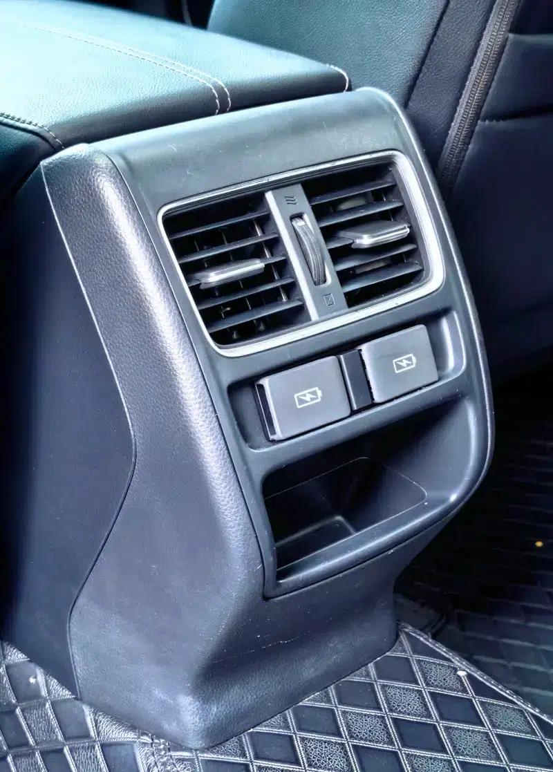 2022 Honda Accord Hybrid 2.0L Phantom Night Edition — миниатюра 18