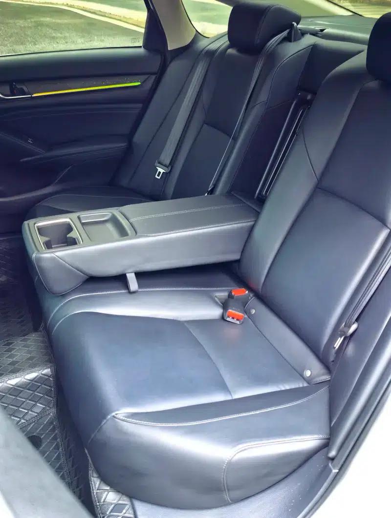 2022 Honda Accord Hybrid 2.0L Phantom Night Edition — миниатюра 28