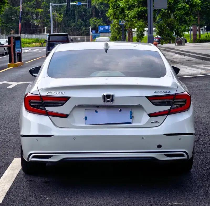 2022 Honda Accord Hybrid 2.0L Phantom Night Edition — миниатюра 6