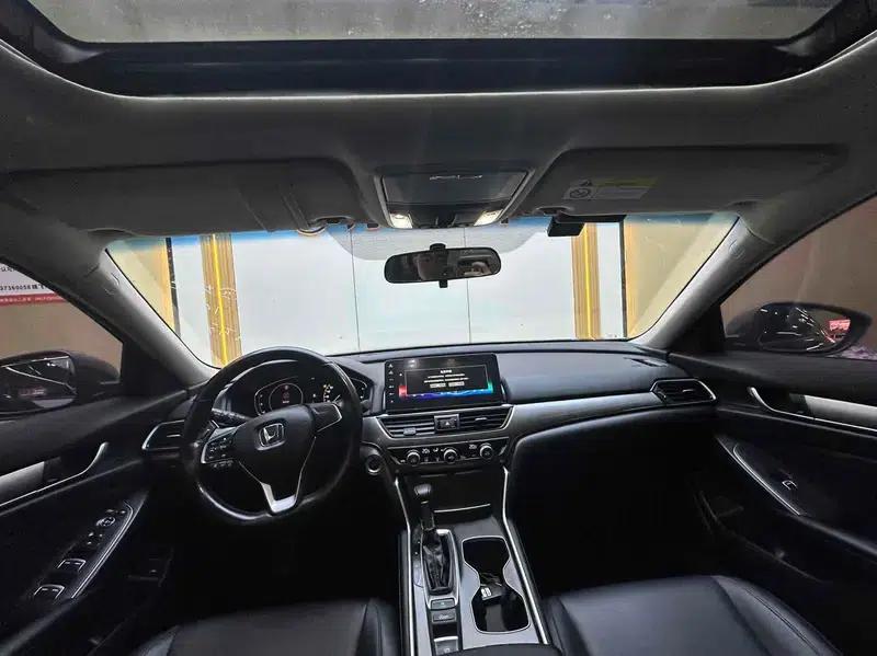 2022 Honda Accord 260TURBO Luxury Edition — миниатюра 8