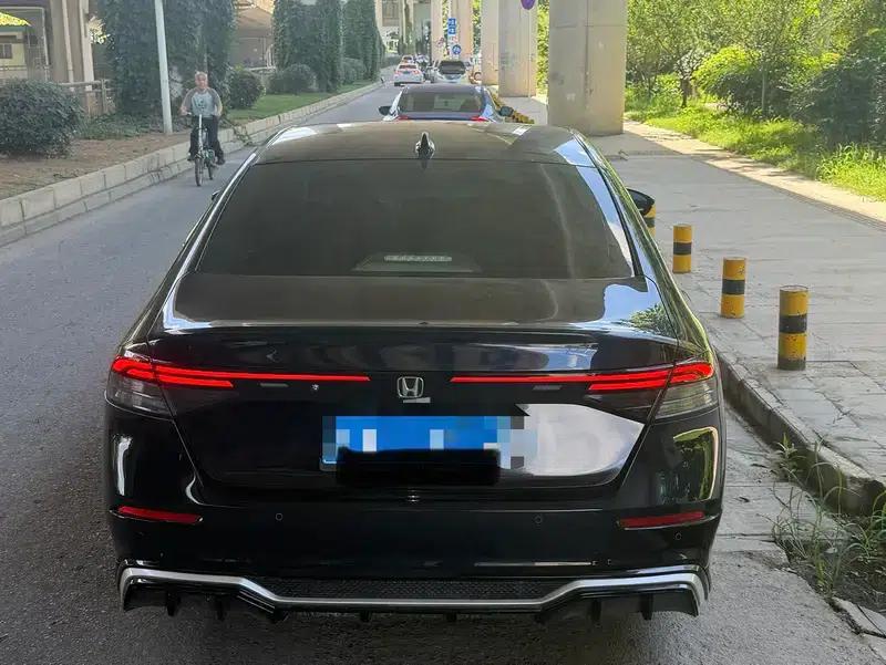 2023 Honda Accord 260TURBO Smart Edition — миниатюра 5