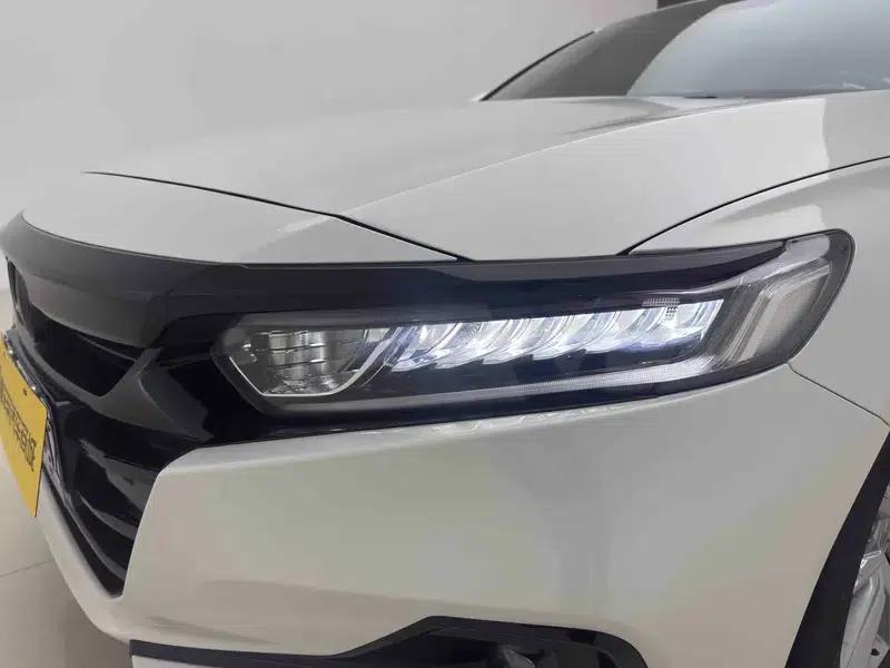 2022 Honda Accord 260TURBO Luxury Edition — миниатюра 12