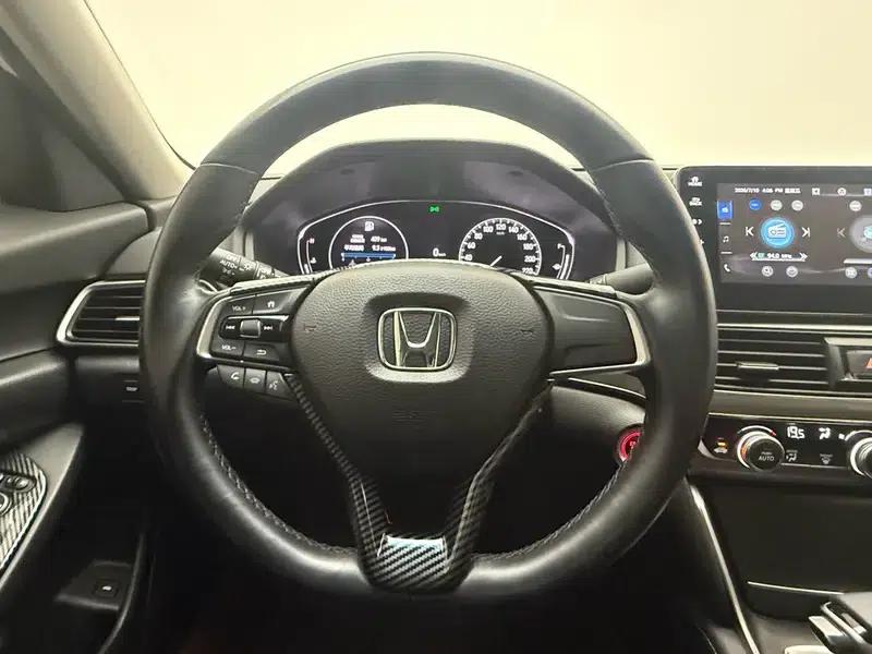 2022 Honda Accord 260TURBO Luxury Edition — миниатюра 16