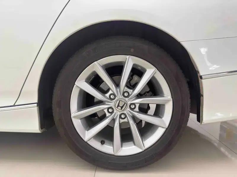 2022 Honda Accord 260TURBO Luxury Edition — миниатюра 9