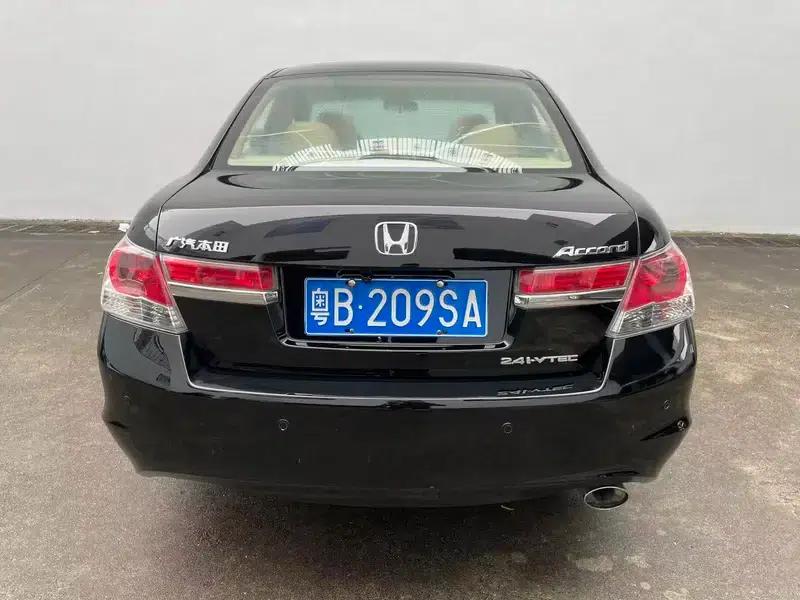 2011 Honda Accord 2.4L EXL Navi — миниатюра 3