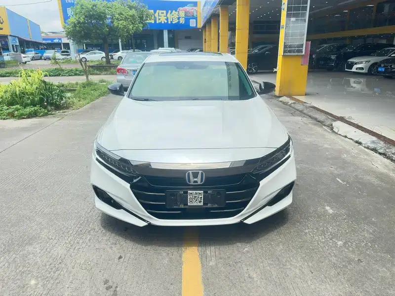 2022 Honda Accord Hybrid 2.0L Phantom Night Edition — миниатюра 2